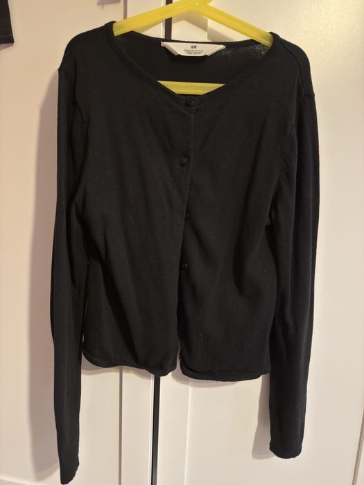 Czarny rozpinany sweterek H&M 152
