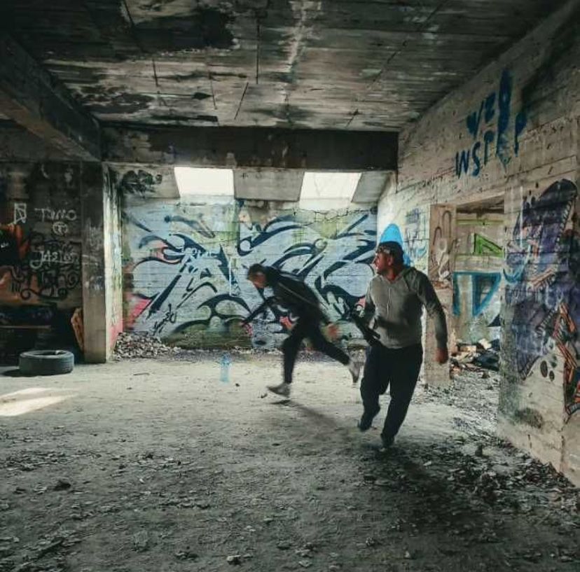 wynajmę opuszczony budynek Sulejówek Willa pod Paintball gry terenowe