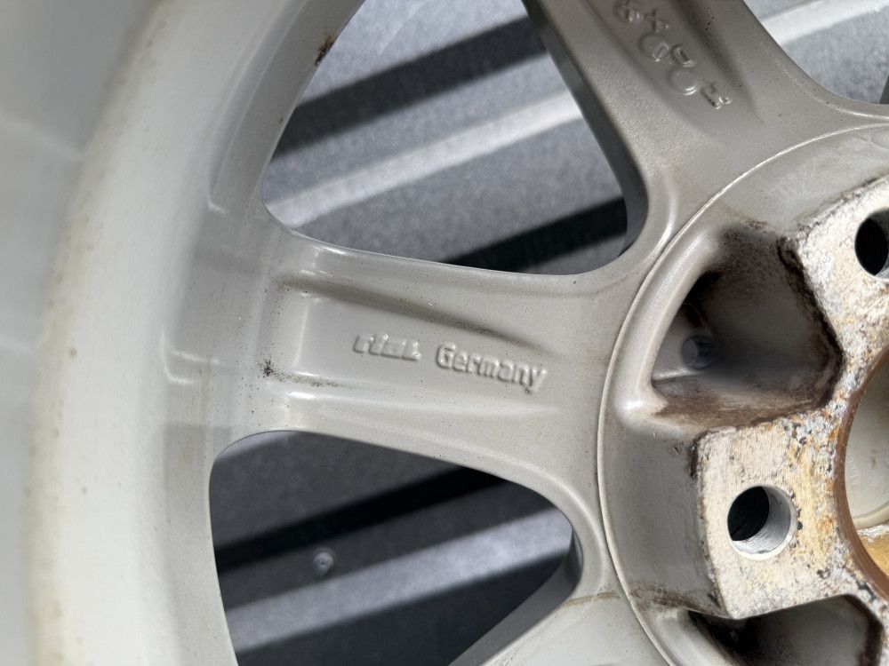 R16 5x114.3 ET38 Rial Toyota Mazda Honda Nissan Kia Hyundai Renault