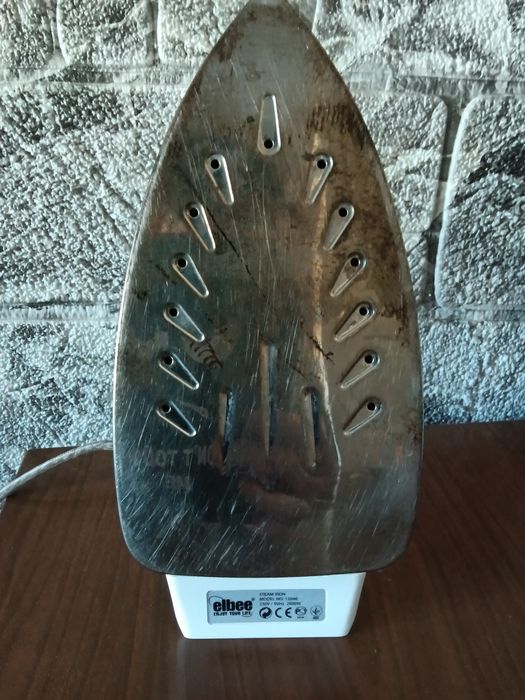 Праска електрична Elbee