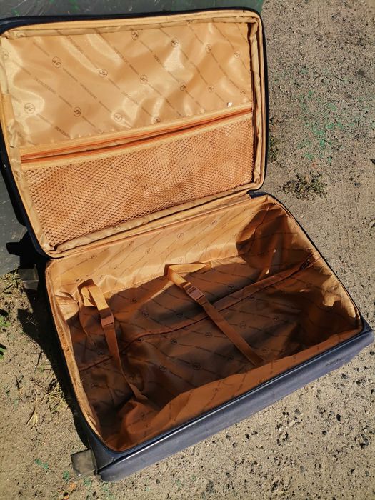 Дорожные сумки на колёсах