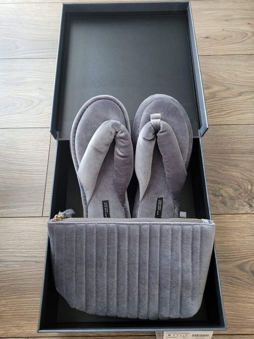 Japonki wraz z kosmetyczką - Velvet Set ZARA