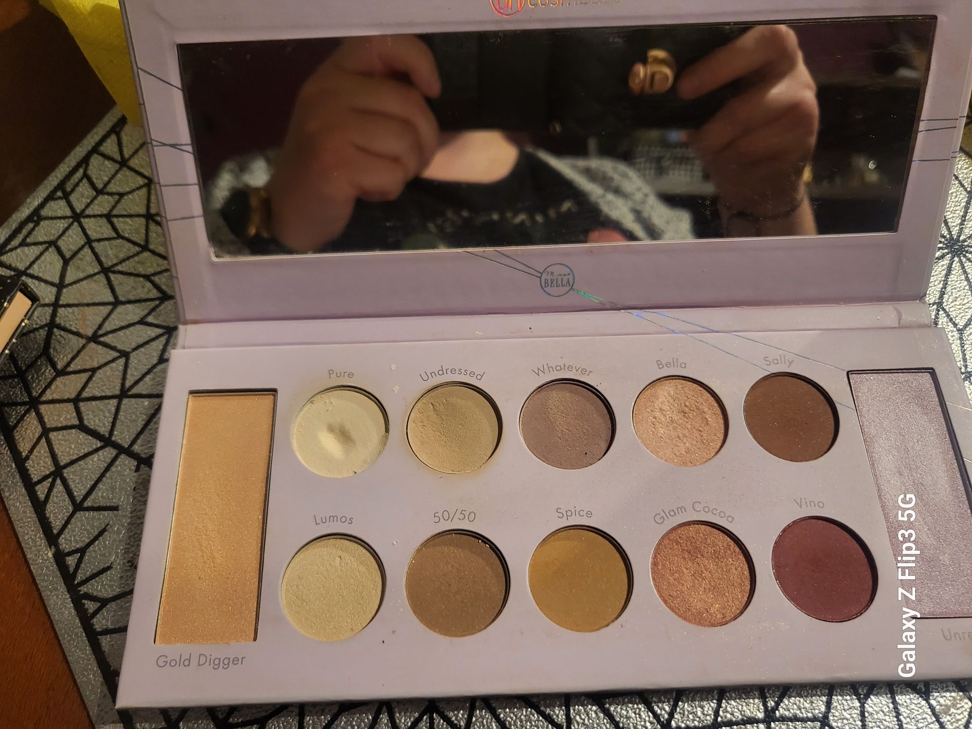 Paleta cieni bh cosmetics