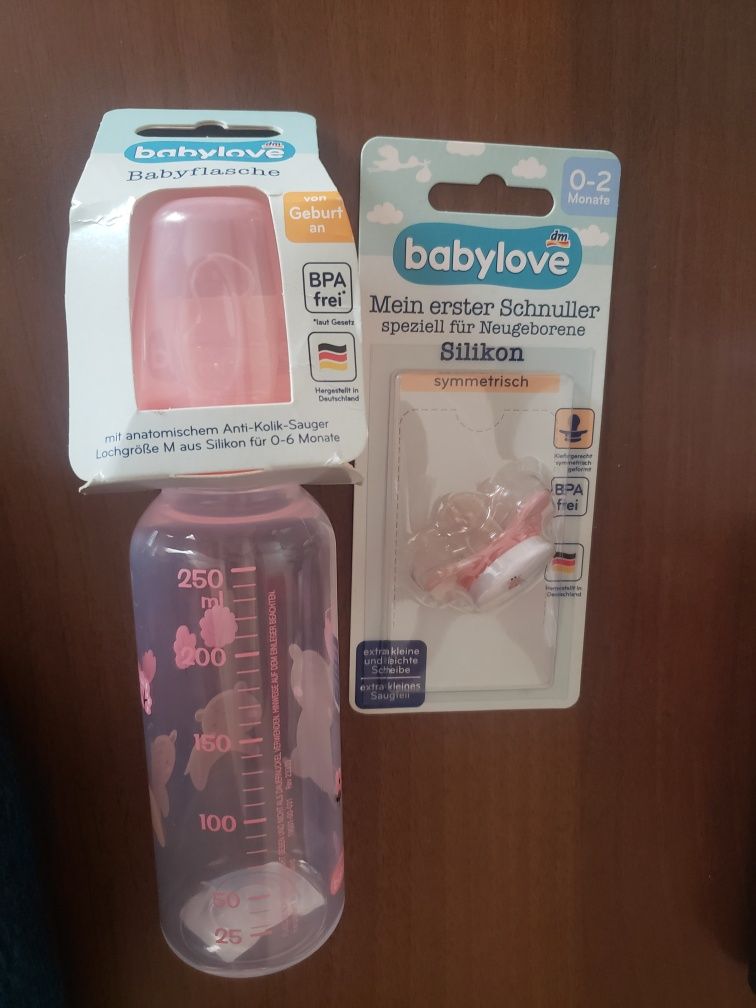 Детская бутылка Babylove 0-6 250ml и пустышка 0-2 новые