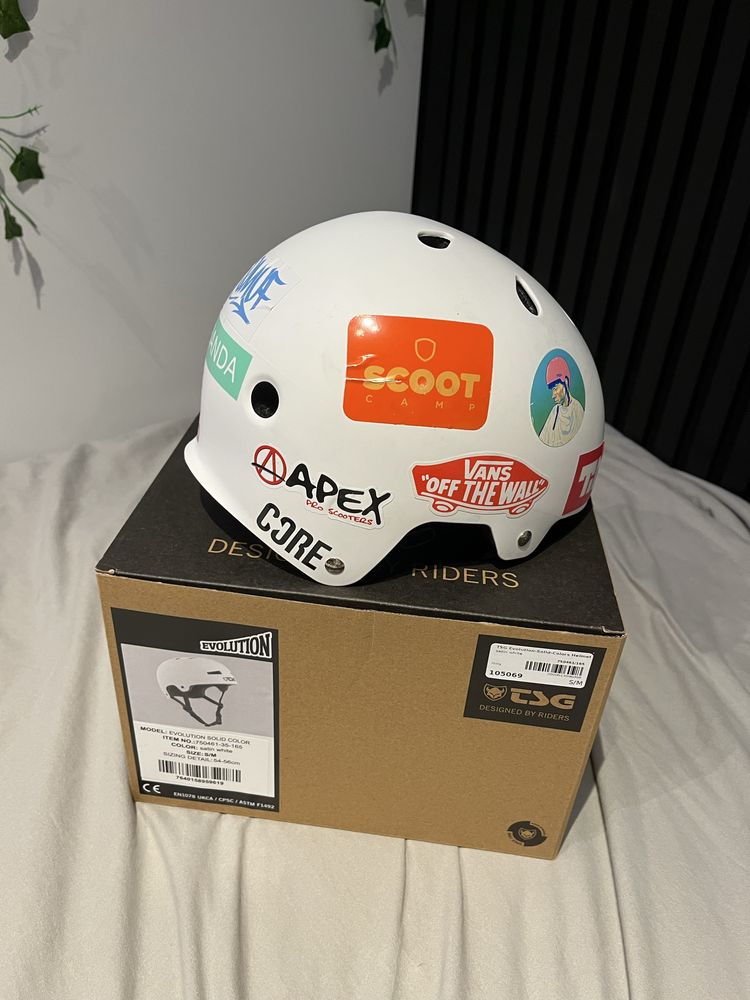 Kask CORE (na hulajnogę)
