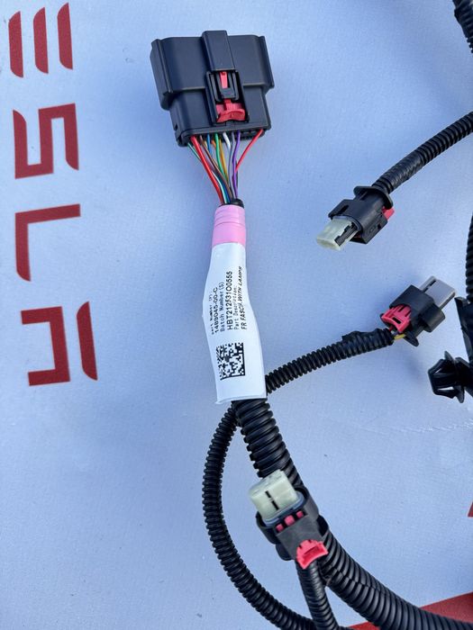 Проводка переднього заднего бампера телевизора Тесла