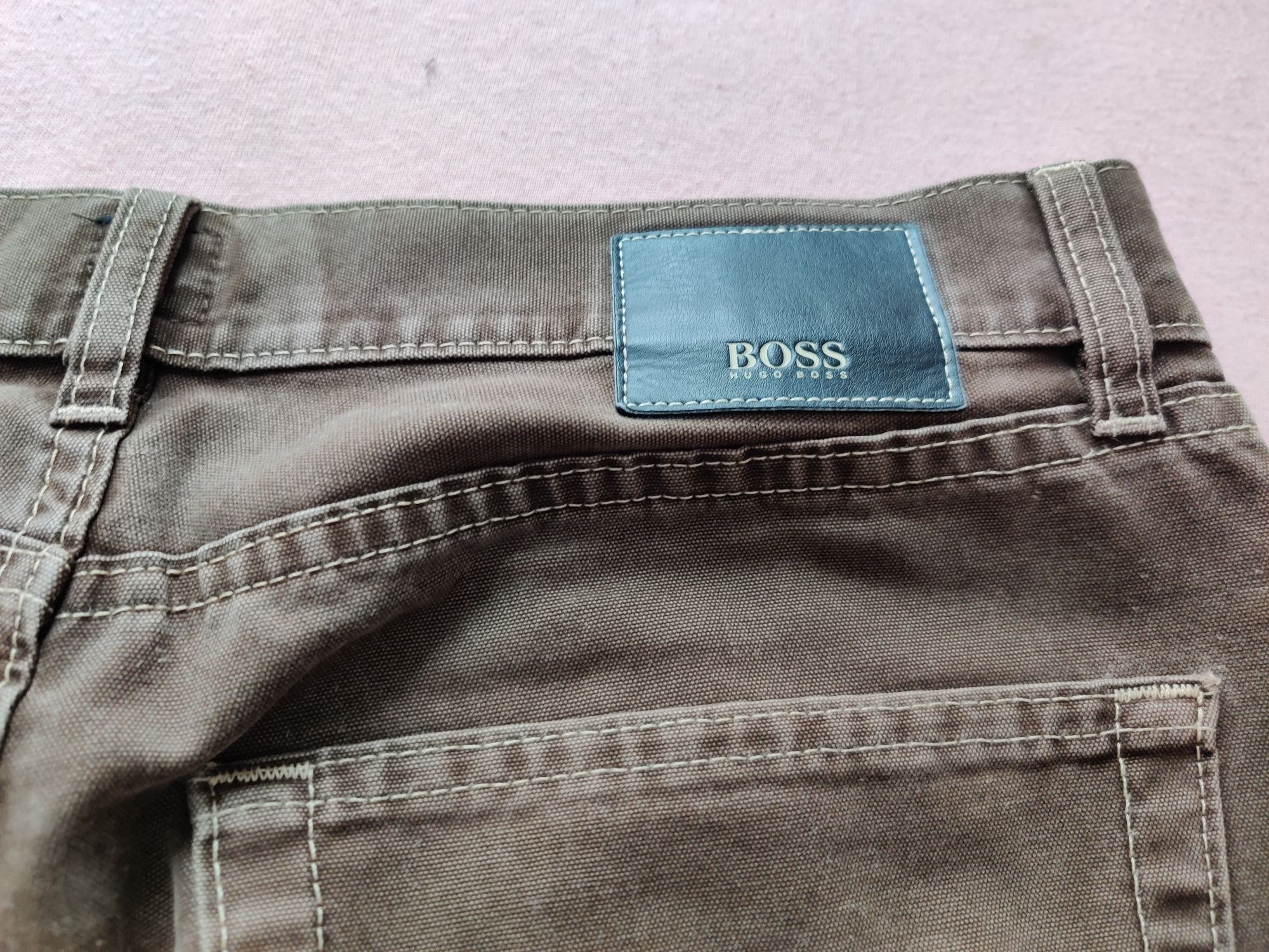 Spodnie Hugo Boss Texas W32 L32 brązowe męskie