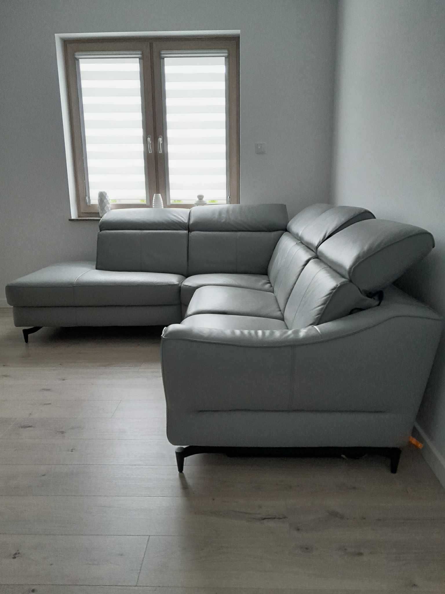 Sofa w stanie idealnym.