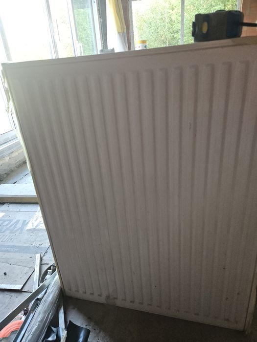 Grzejnik salonowy z termostatem