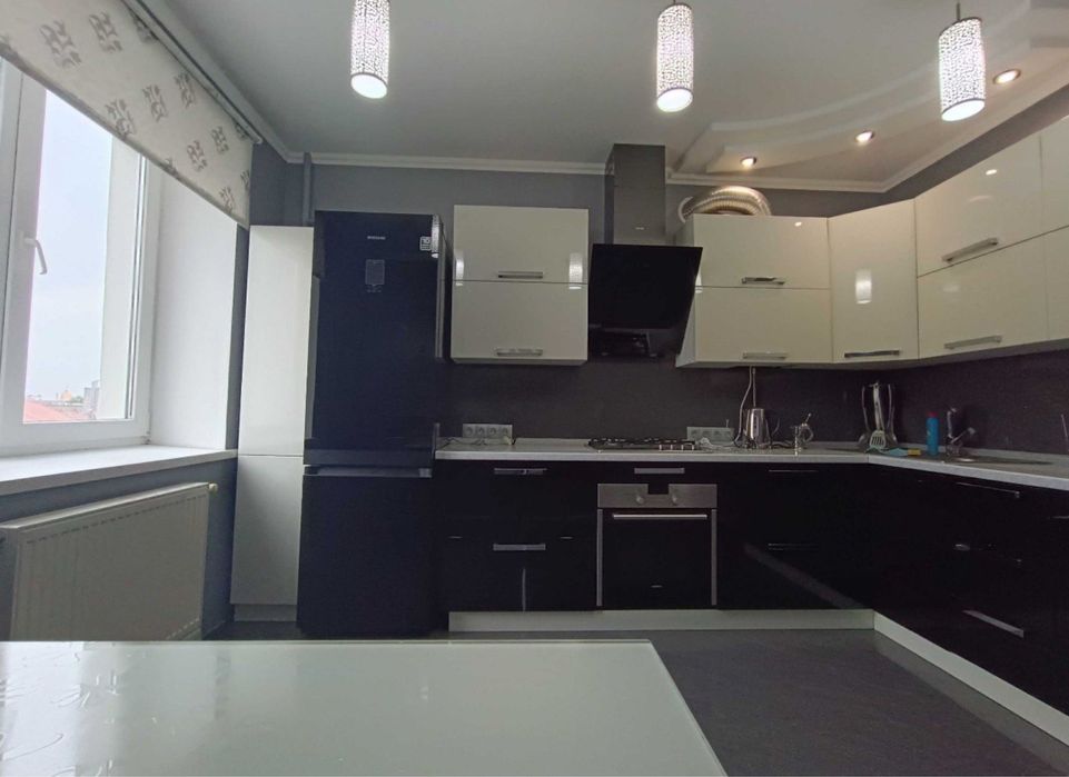 Продається сучасна   2 кімнатна квартира