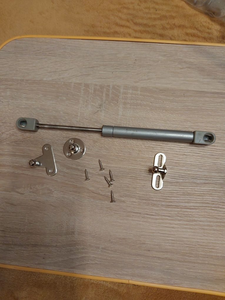 Продам газлифт для мебели.