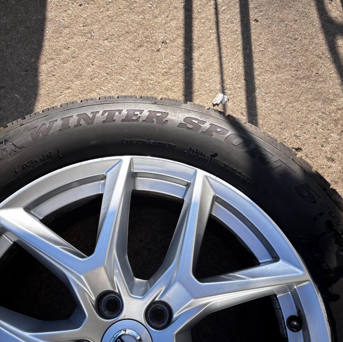 KOŁA 18 felgi Volvo XC60 II 5x108 opony zimowe Dunlop 4x 235/60R18