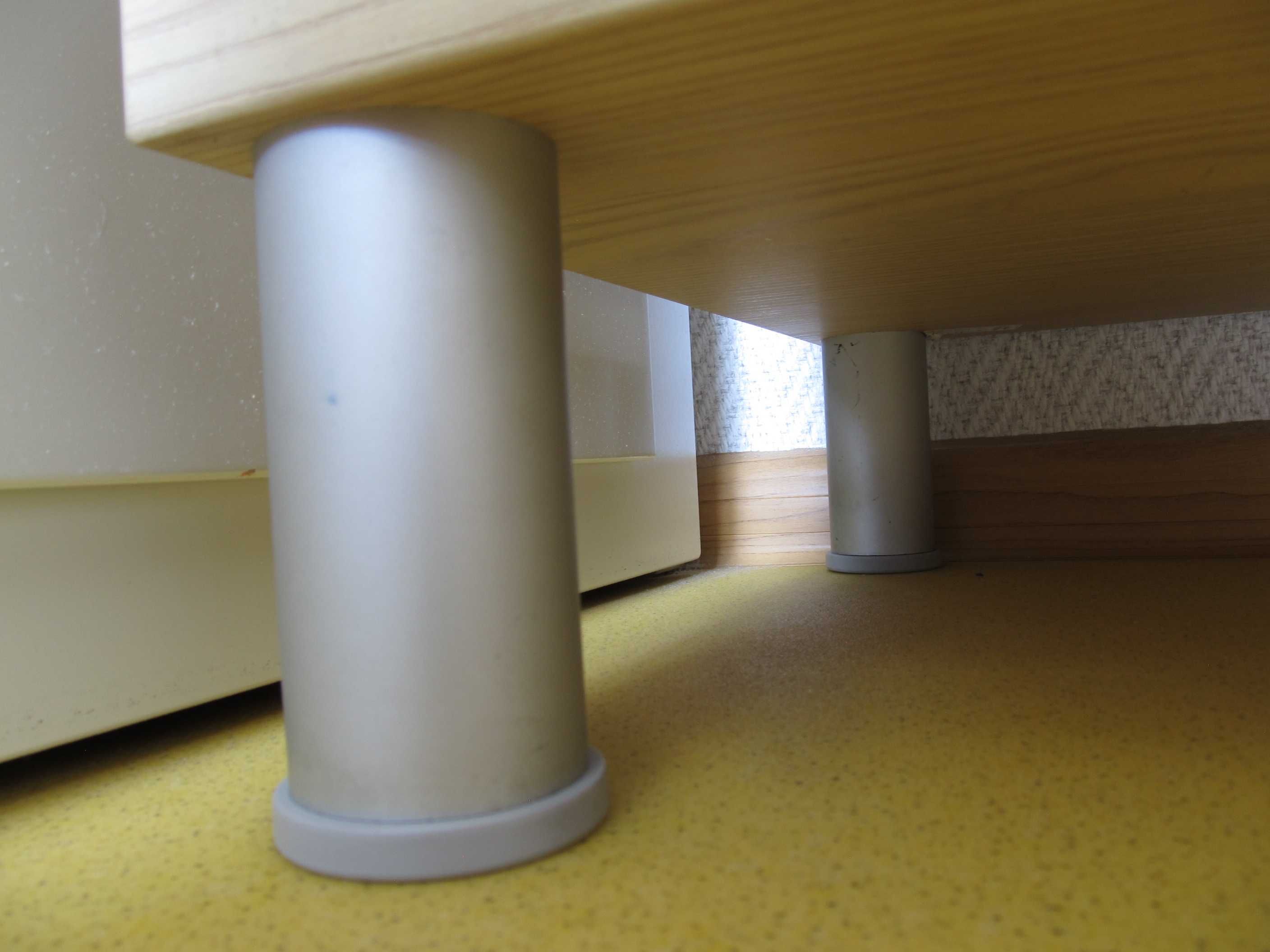 szafka komoda ikea BESTA 60x40x64 na nogach VARA Lappviken obudowa