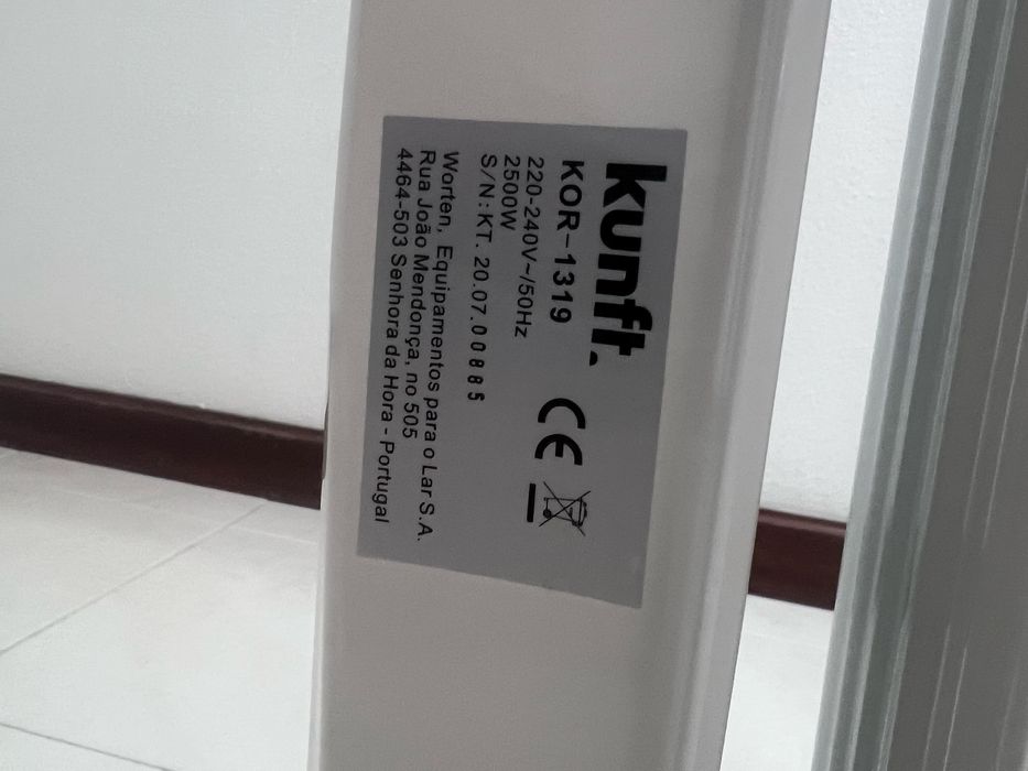 Radiador a óleo Kunft 2500W + aquecedor portatil