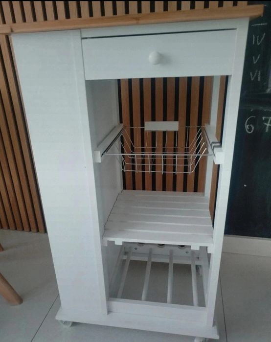 Wyspa kuchenna półka