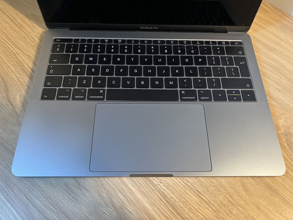 Macbook Pro 13 A1708