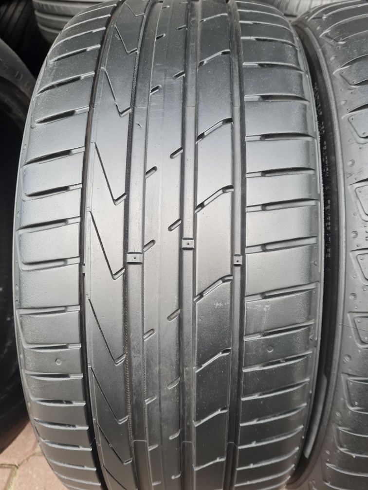 225/45R17 Hankook Ventus S1 EVO2.