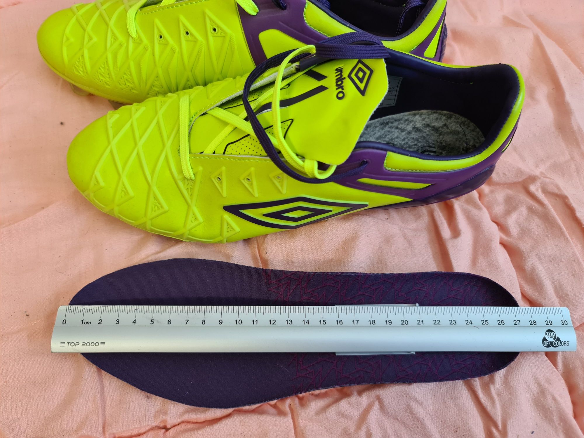 Buty piłkarskie Lanki Umbro rozmiar 40