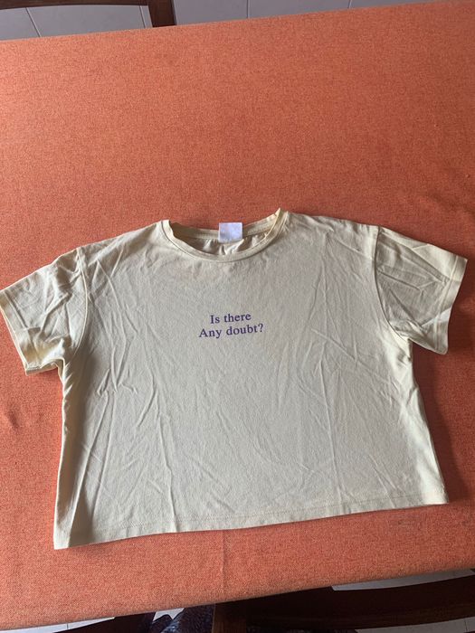 T-shirt amarela curta 10 abos