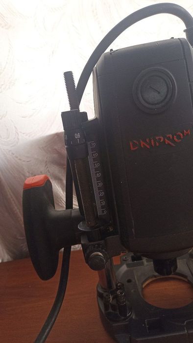 Фрезер Dnipro-M ER-210LX