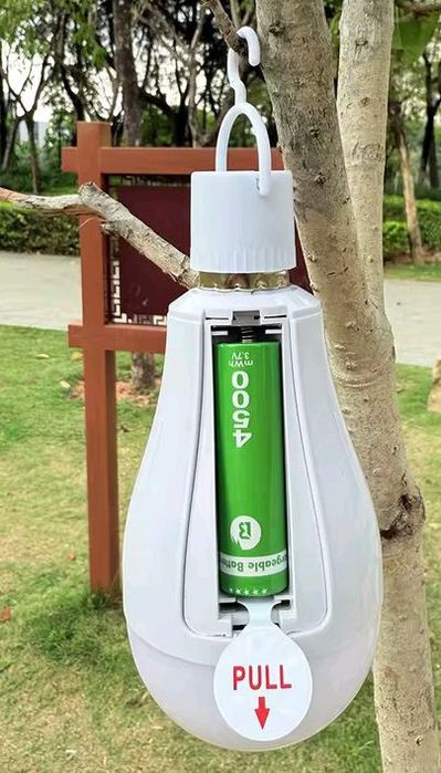 Лампа на аккумуляторах аварийная светодиодная кемпинговая