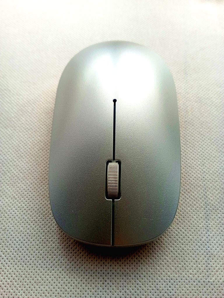 OMOTON zestaw stebrny bezprzewodowa Klawiatura KB066 + mysz  M503