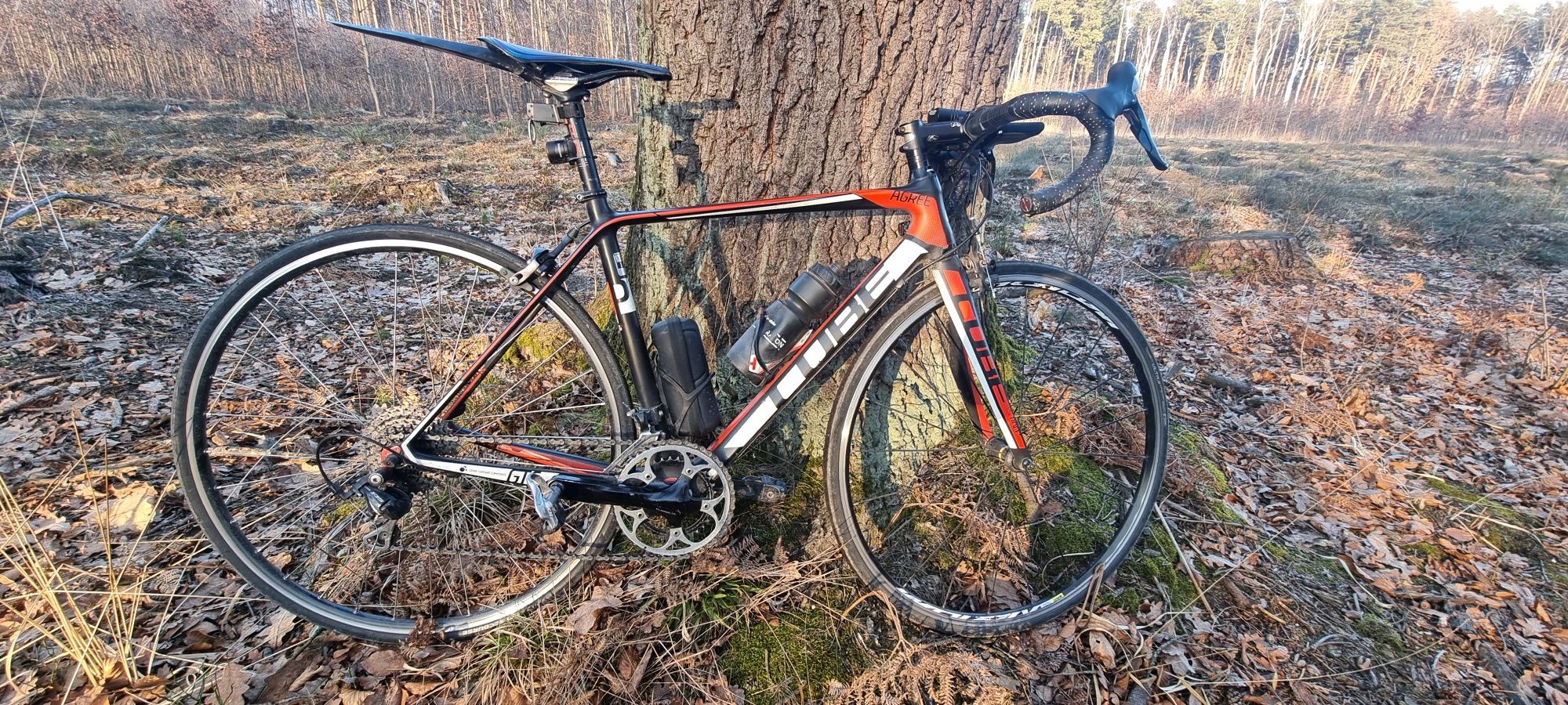 Sprzedam  Rower Szosowy " Carbon"  Cube Agree  rozmiar 54