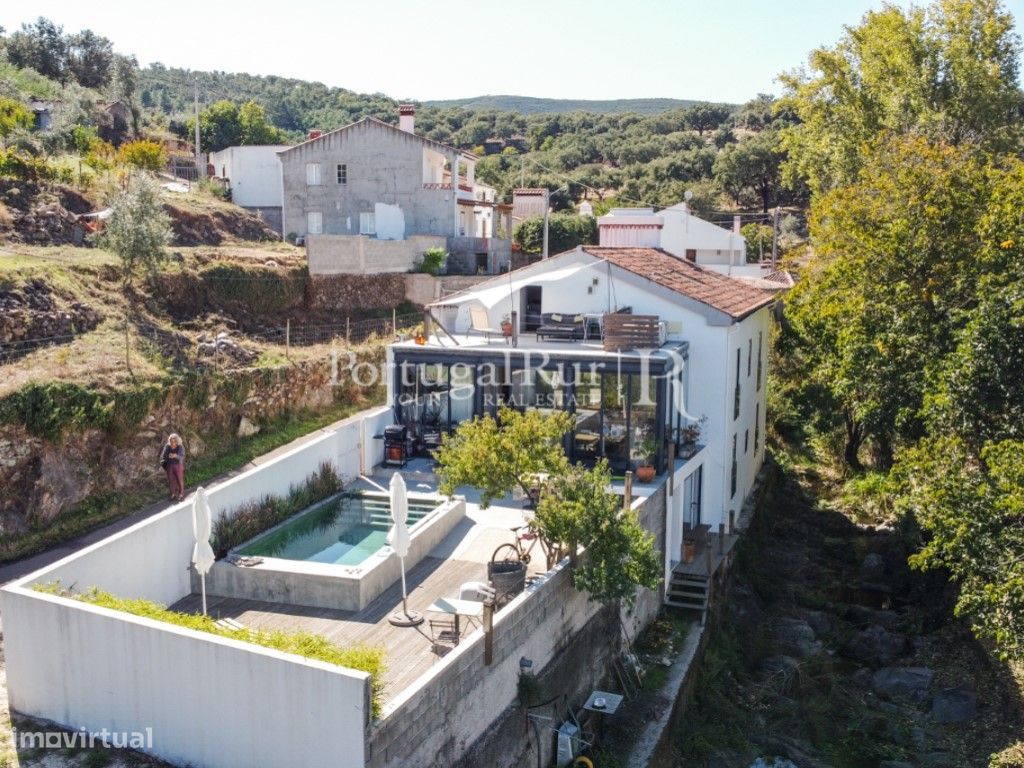 Casa T5 com piscina e magnificas vistas