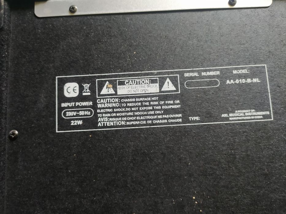 Комбопідсилювач для бас гітари AXL AA-010-B ТЕРМІНОВО