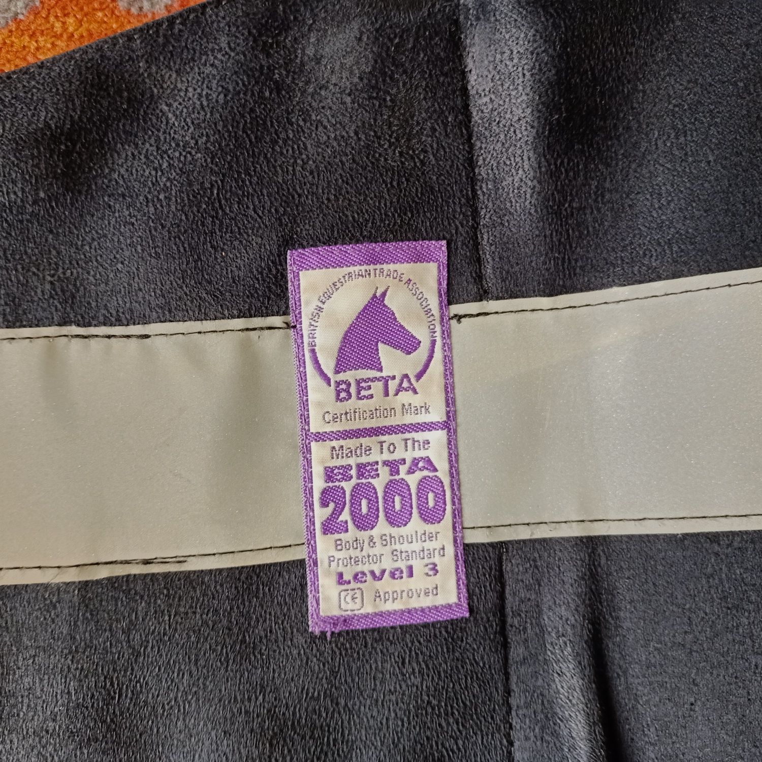 Kamizelka jeździecka BETA 2000 Level 3 . Rozmiar L