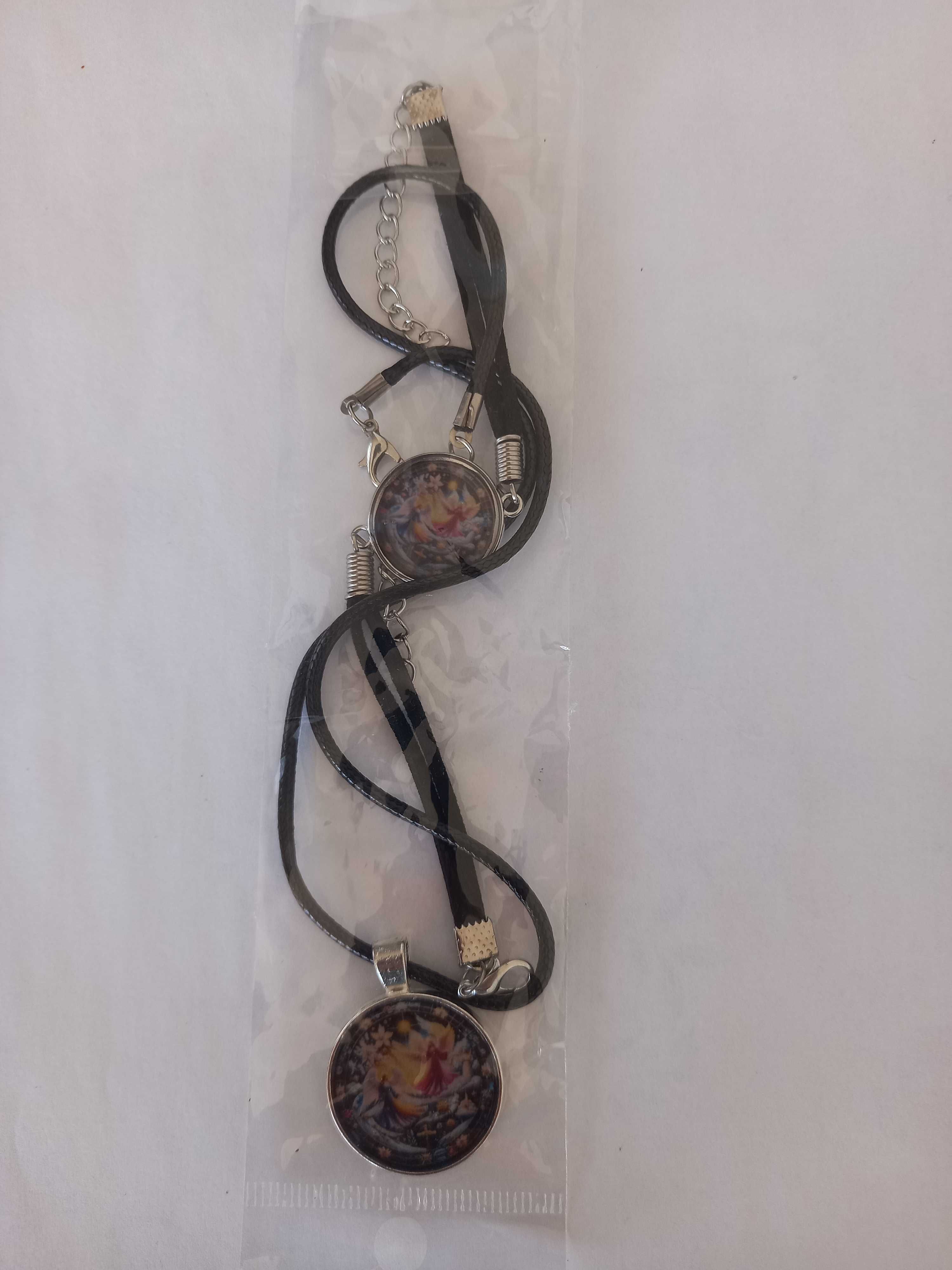 Conjunto de pulseira e colar com 2 anjos
