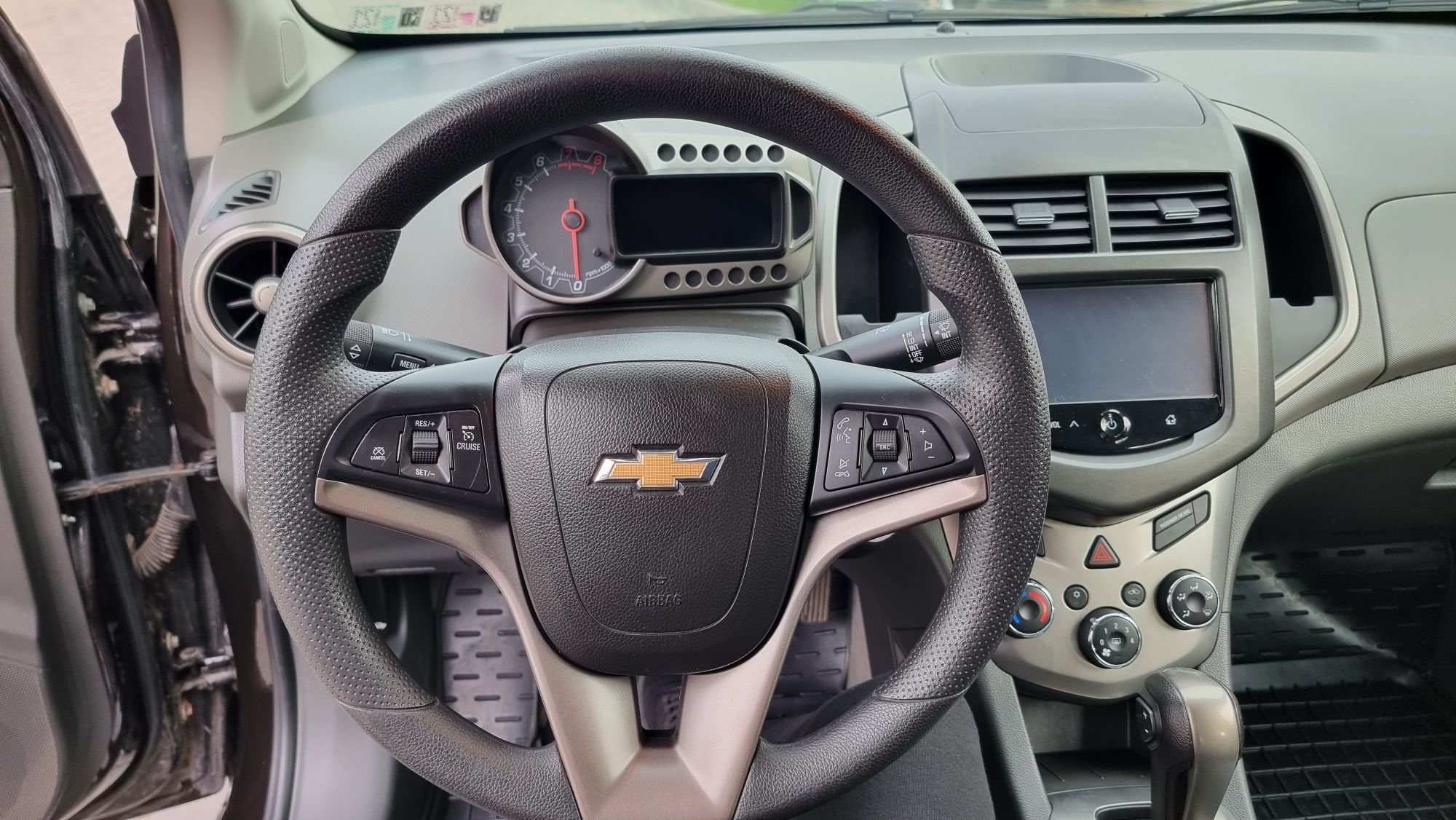 Шевроле Сонік Седан 1.8 автомат, chevrolet sonic 1.8  automat