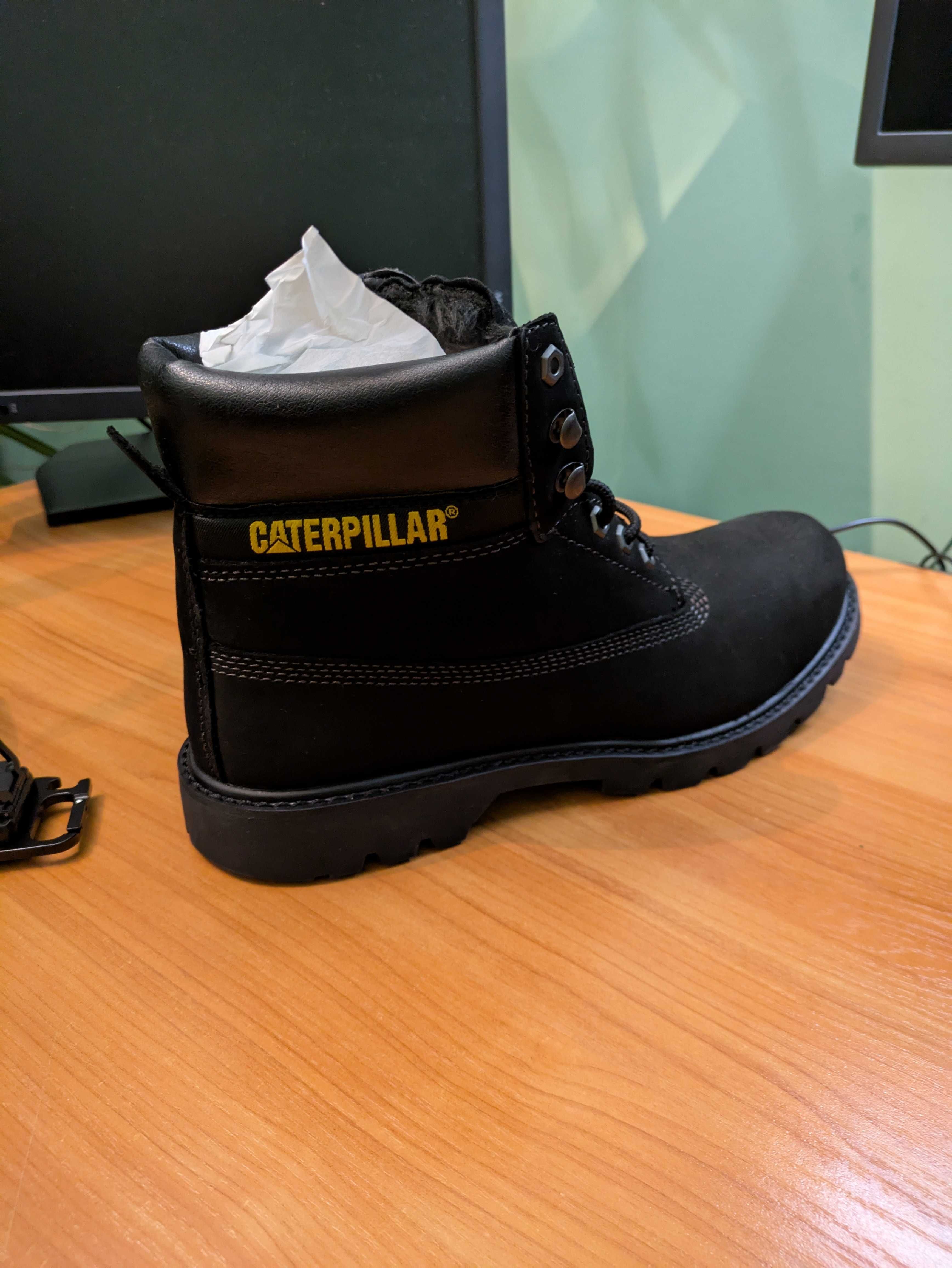 Caterpillar  43  нові.