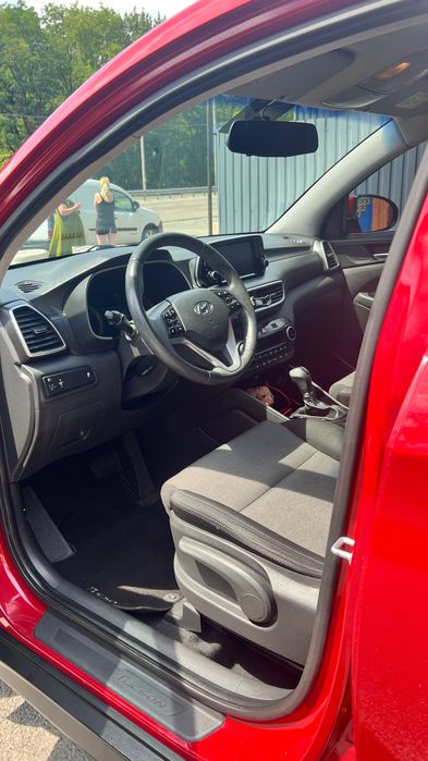 Продам hyundai tucson
