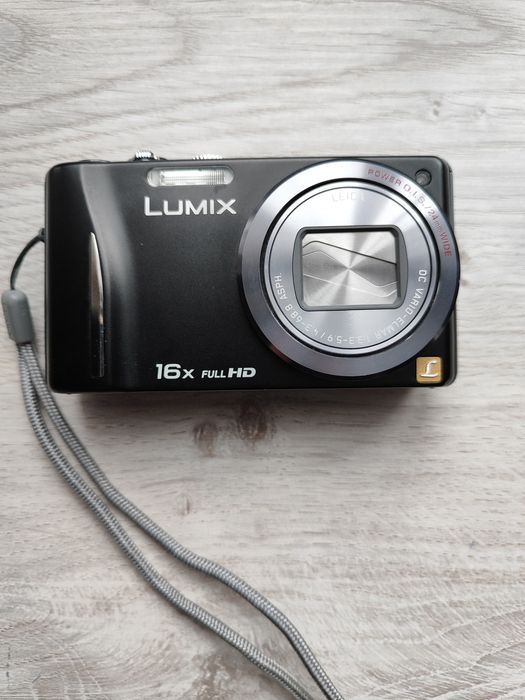 Цифровий фотоапарат Panasonic lumix dmc tz 20