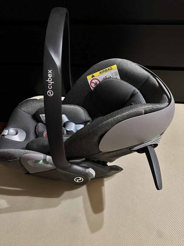 Baby coque cybex como novo, sem nenhuma marca de uso .