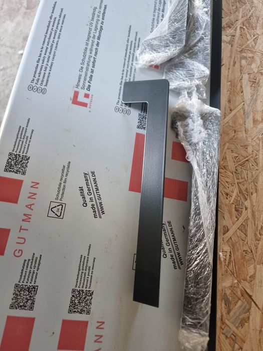 Parapety aluminiowe antracyt 137,128cm szerokość 24cm, 2mm grubość