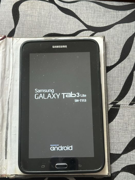 Продаю планшет Samsung