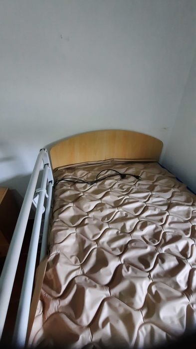 Cama articulada elevatória elétrica