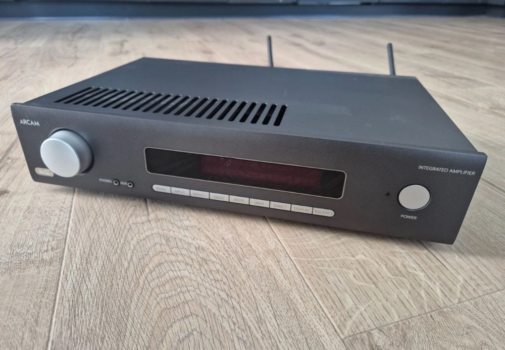 Arcam SA30 Wzmacniacz ,,all in one”