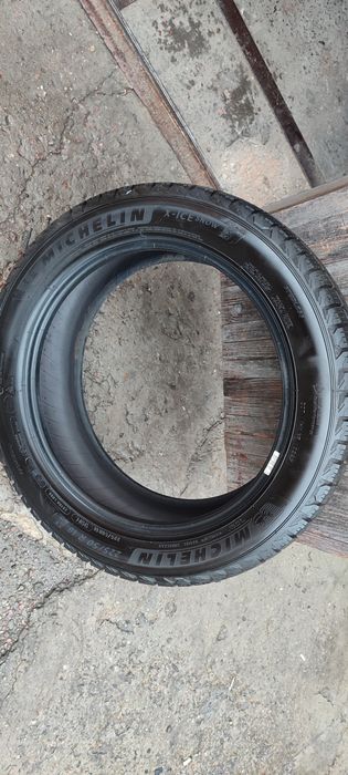 Шини 225 50 R18 Michelin x-ice