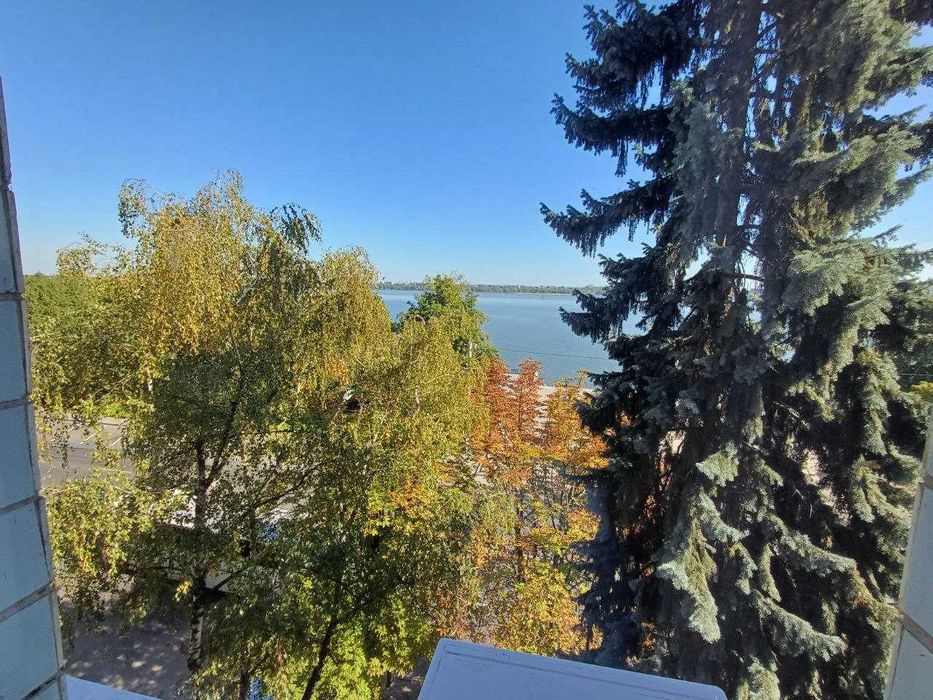 Продам 4-5 этаж нежилого помещения на Сичеславской набережной