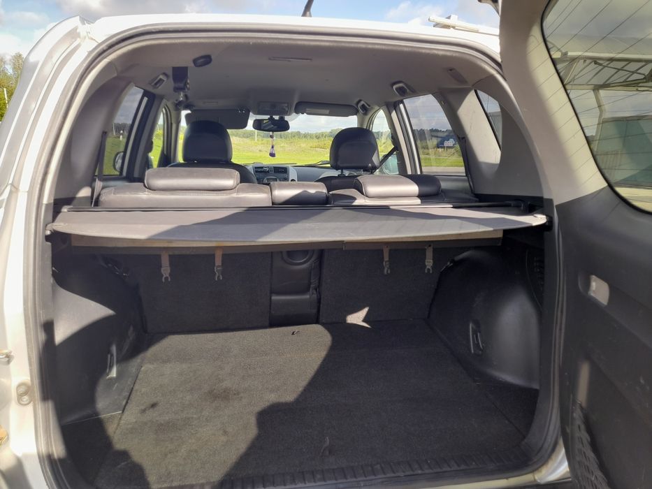 Продам авто в хорошому стані детально за номером телефону