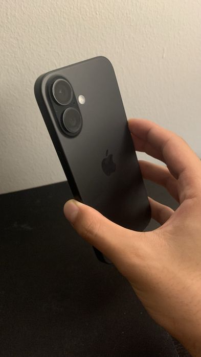 Iphone 16 black 128gb