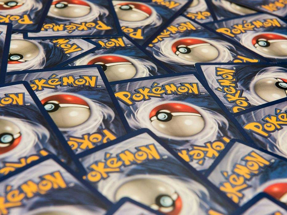 GIGA Zestaw Kart Pokemon 200 Szt + 2x Kod + 2x zagraniczna + Gratis