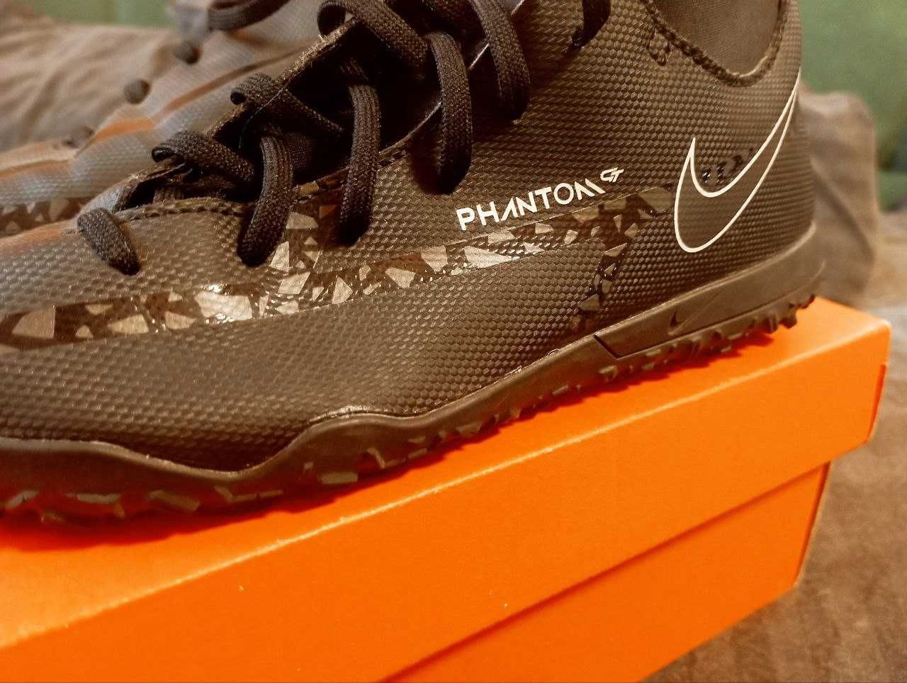 Сороконожки Nike Phantom