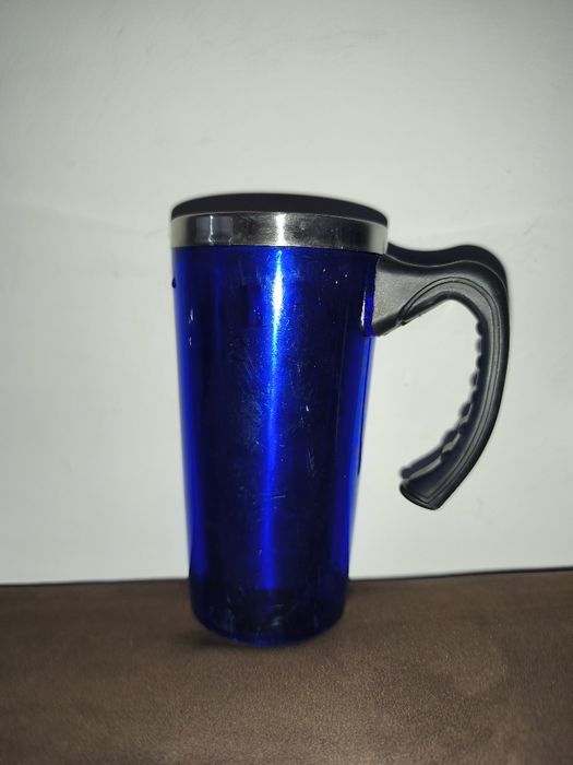 Kubek Termiczny z uchwytem