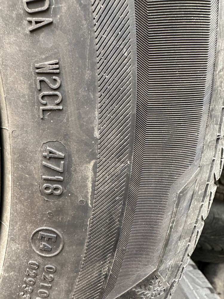 Шини 215/70 R16