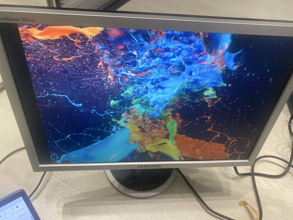 Монітор РОБОЧИЙ Samsung syncMaster 923nw