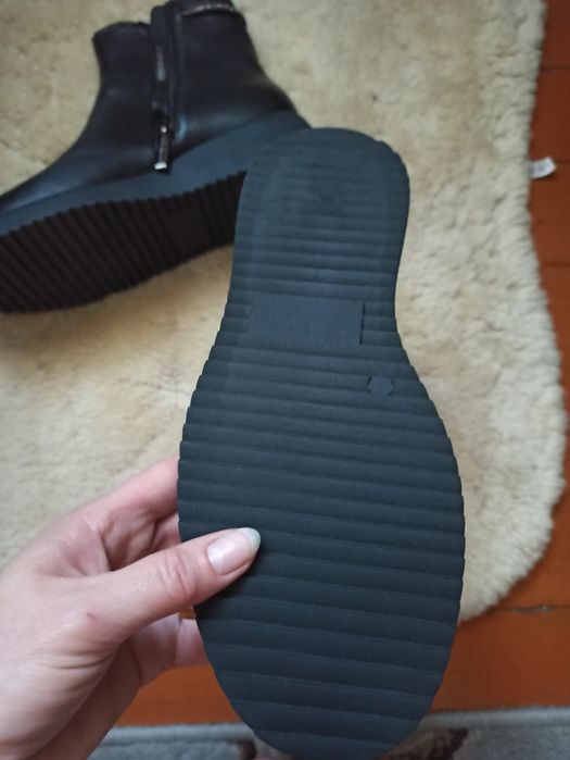 Черевики жіночі шкіра